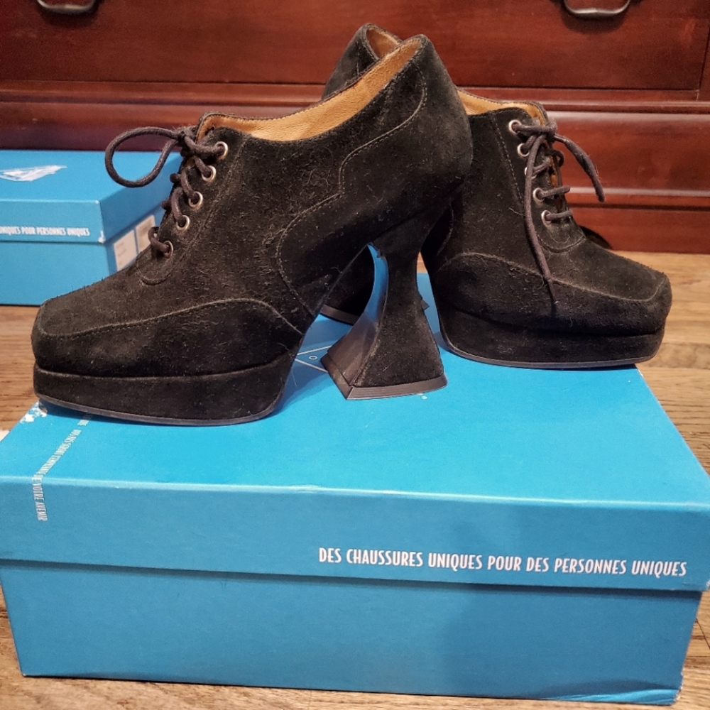 True Vintage RARE 90s John Fluevog Black Suede Lace Up Munsters Women's 6